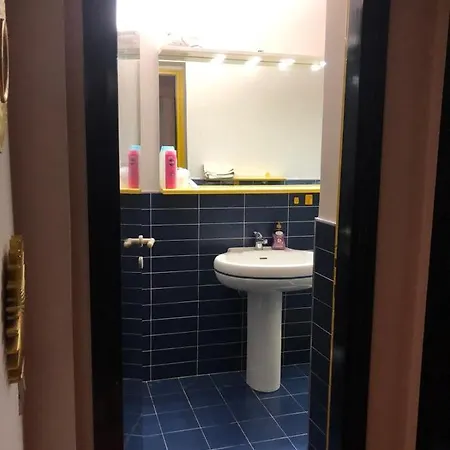Centro דירה לקו
